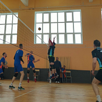 Чемпионат по волейболу набирает обороты