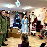 Время новогодних чудес шагает по стране вместе с акцией «Наши дети»