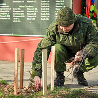 Военнослужащие 120 омбр приняли участие в субботнике