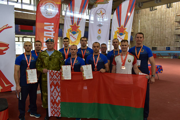 Белорусские гиревики завоевали бронзу на IV военно-спортивных играх СНГ