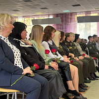 На военном факультете в БГУ прошёл праздничный концерт, посвящённый Дню матери