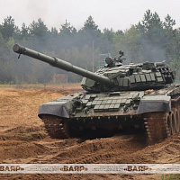 Курсанты военного факультета в Гродненском государственном университете имени Янки Купалы прошли обкатку танком