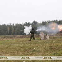 С военнослужащими, призванными из запаса, проводятся занятия по огневой подготовке