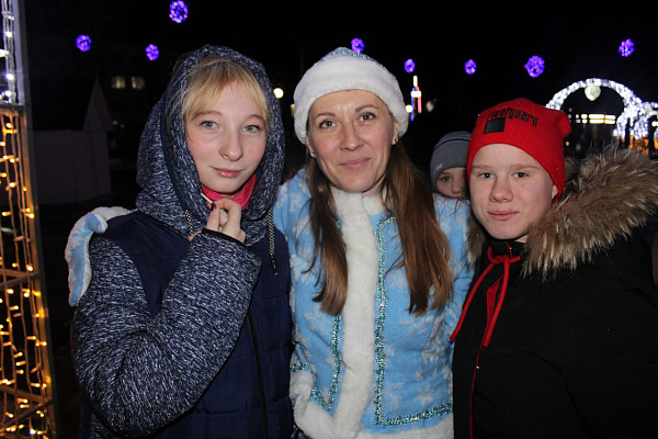 Хорошее настроение, тепло и улыбки — детям 