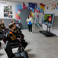 Воспитывая патриотов