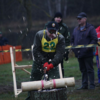 И пером и топором!