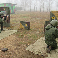 Занятия по огневой подготовке с военнослужащими нового пополнения