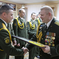 Традициям верны