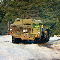 Курсанты 72 ОУЦ преодолели препятствия на армейских вездеходах