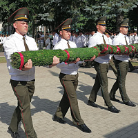 Полку прапорщиков прибыло