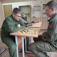На базе 11 омбр продолжаются учебно-полевые сборы с учащимися 10-х классов города Слонима
