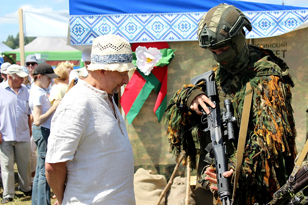  Военнослужащие 5 обр СпН приняли участие в праздновании Купалья
