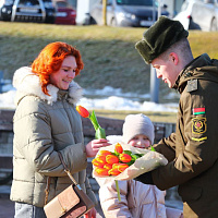 В День женщин военные создали атмосферу праздника в разных уголках страны