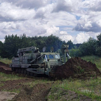 Вождение военной инженерной техники