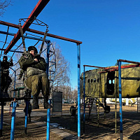В воинских частях и соединениях проходят занятия по боевой подготовке