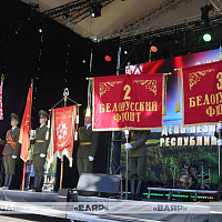 День Независимости Республики Беларусь собрал в центре старинного Гродно десятки тысяч людей