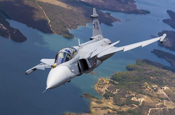 Saab отправила в Бразилию очередной истребитель F-39E “Грипен”