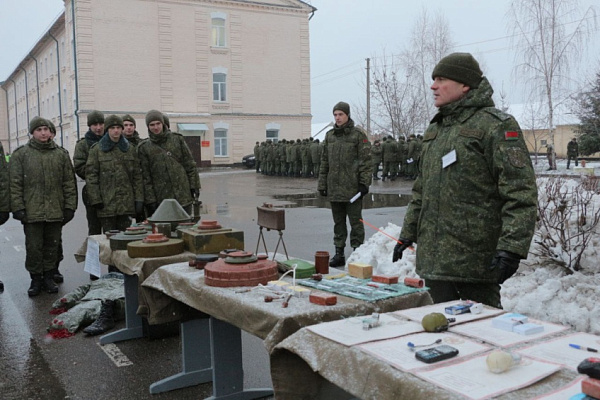 Единый день безопасности военной службы