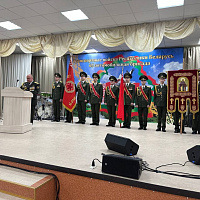 С праздником,  военные автомобилисты!