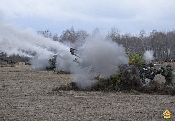Соревнуются артиллеристы и ракетчики