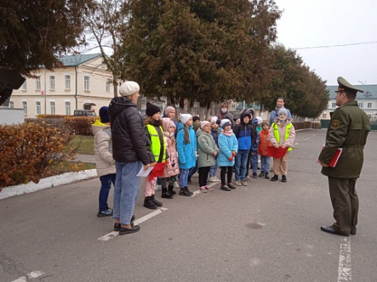 Воспитывая патриотов