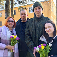 В День женщин военные создали атмосферу праздника в разных уголках страны