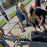 Юные патриоты в армейском строю