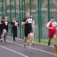 И в спорте служат примером