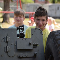 На базе 38 одшбр продолжает работу спортивно-патриотический лагерь