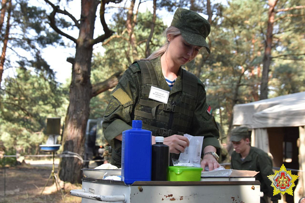 Тактико-специальное занятие с личным составом медицинской роты