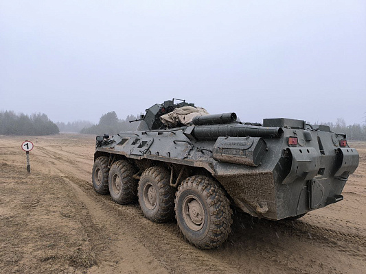 Подготовка к состязаниям на лучший экипаж механизированных подразделений