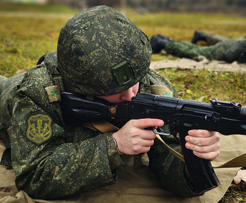 Занятия по огневой подготовке с курсантами военного факультета в БГАА