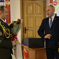 В запас с почестями