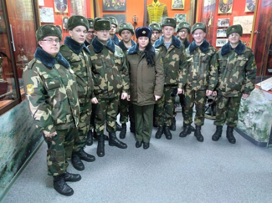 На экскурсию — в музей	