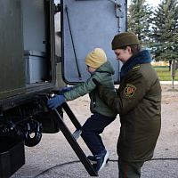 Связисты принимают гостей