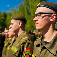 В 15 зрбр проводили в запас военнослужащих срочной службы