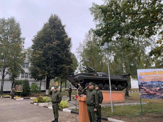 С праздником, гвардейцы-мотострелки!