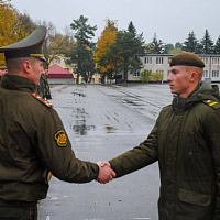 В Минской военной комендатуре чествовали военнослужащих