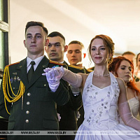 В Брестском академическом театре драмы прошел офицерский бал