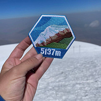 Корреспондент телекомпании «Воен ТВ» покорила Арарат