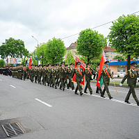 Торжественные шествие и митинг, посвящённые 9 Мая, в Слуцке