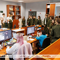 Школьники посетили военное информационное агентство «Ваяр»