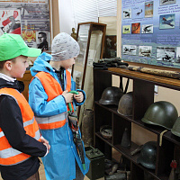 Школьники посетили 61 иаб 