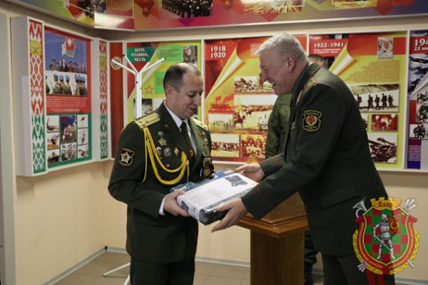 В запас с почестями