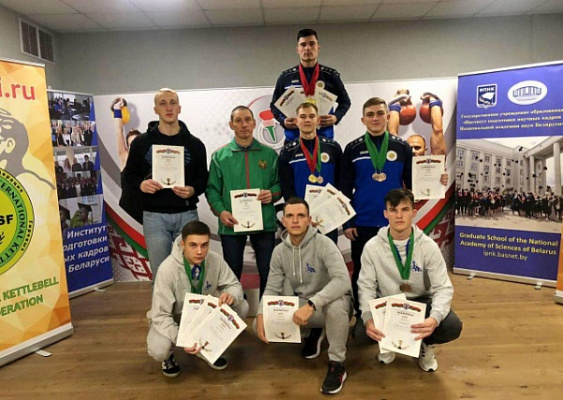 Завершился Открытый столичный кубок по гиревому спорту 