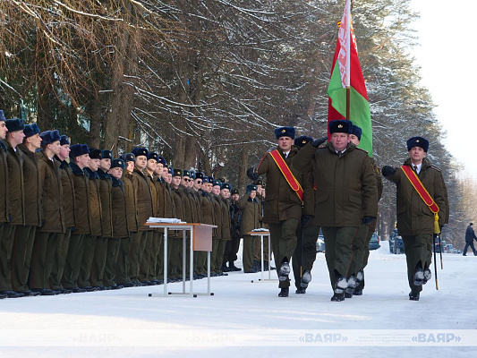 В 72 ОУЦ состоялся 60-й выпуск прапорщиков