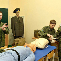 Белорусские военнослужащие продолжают активно участвовать в военно-патриотическом воспитании молодежи