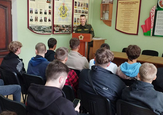 Об армии – с интересом