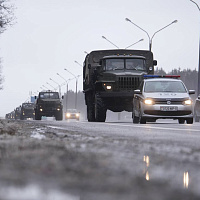 Гвардейцы совершили марш 