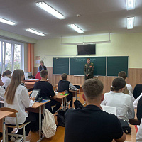 Курсанты военного факультета в БГАА проводят профориентационные мероприятия